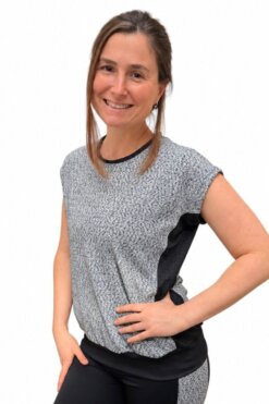 Remera en Lycra combinada con calado