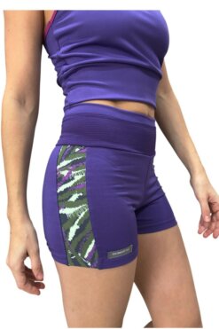 Mini short violeta con franja estampada